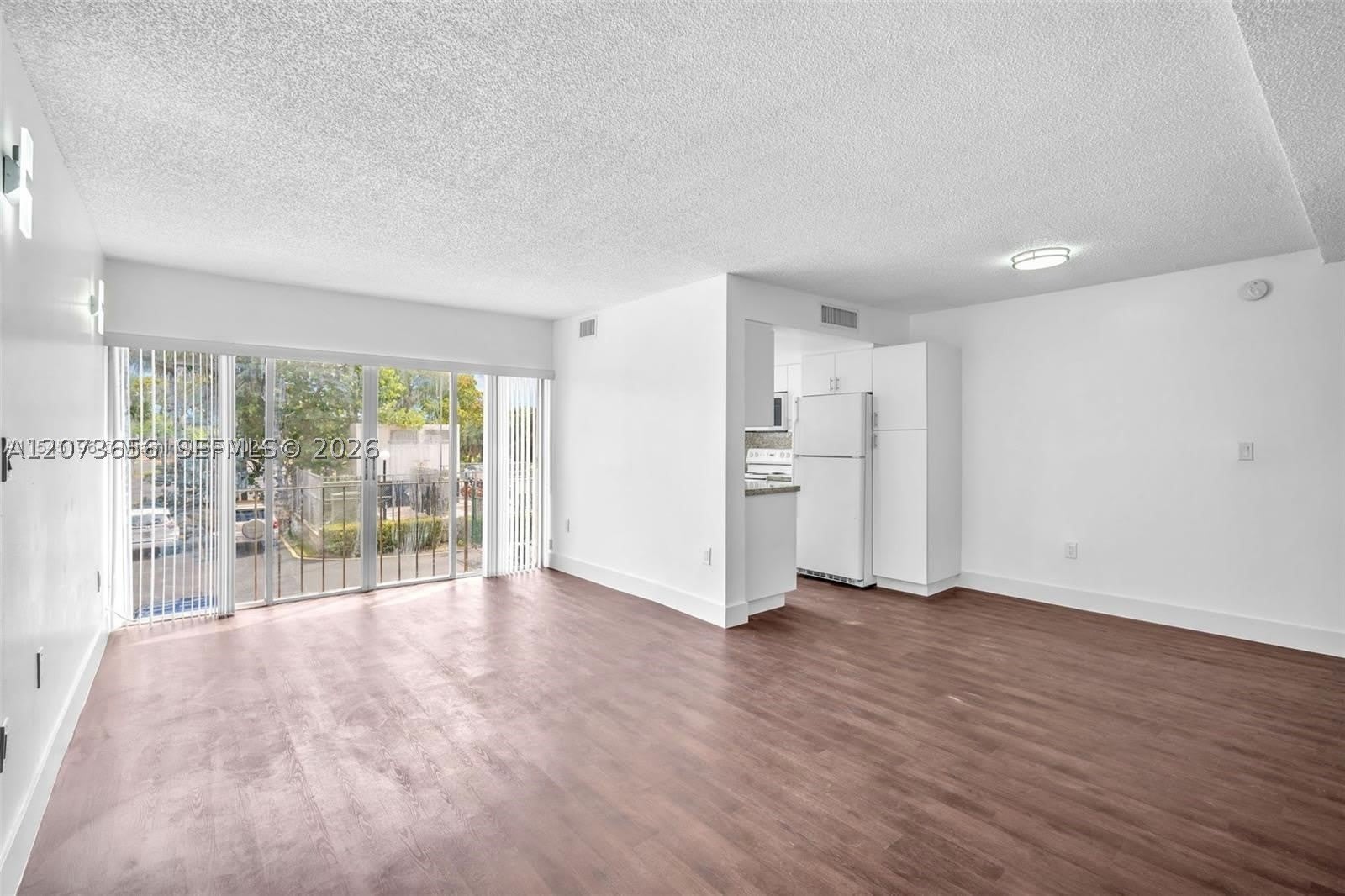 9301 SW 4th St – photo 1