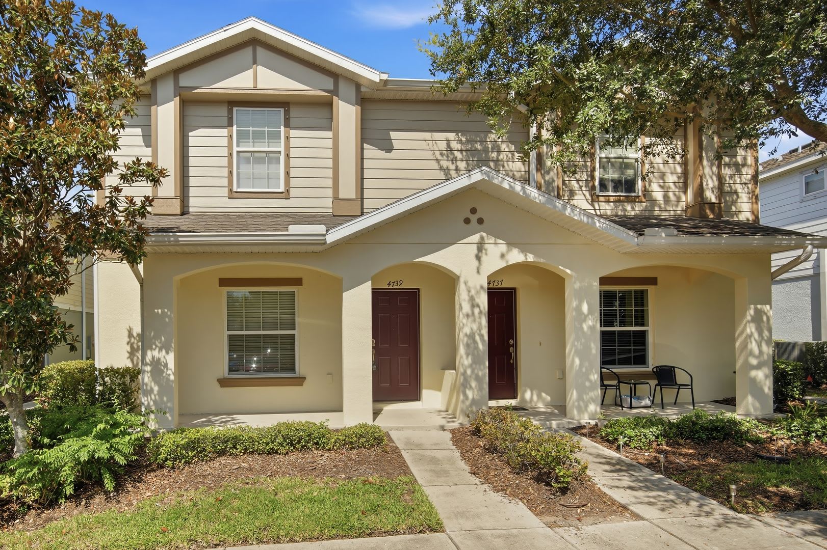 Beautiful 2-Bedroom Townhome in Gated Magnolia Park – Water Included – photo 1 of 24