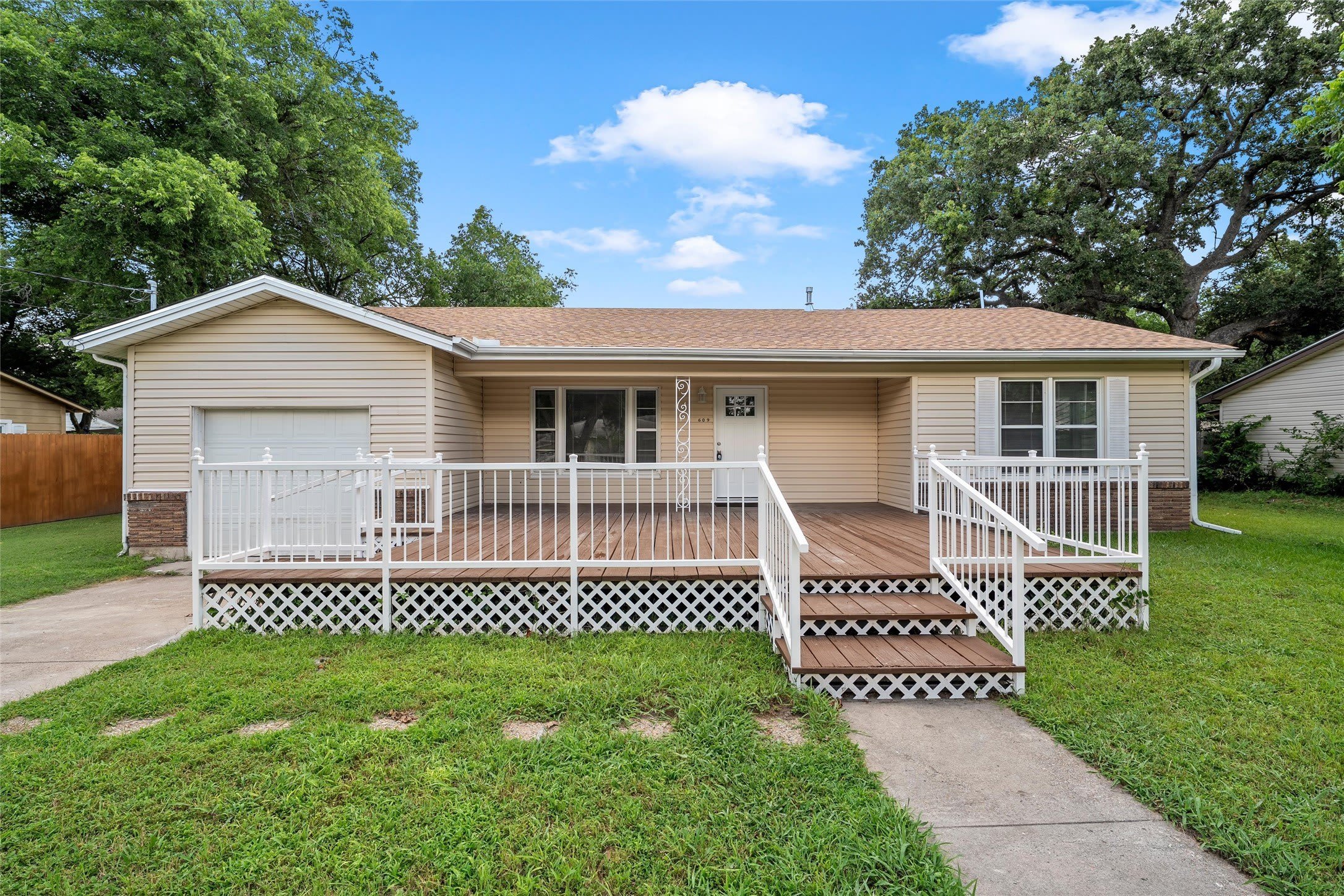 609 N Norma Drive – photo 1 of 27
