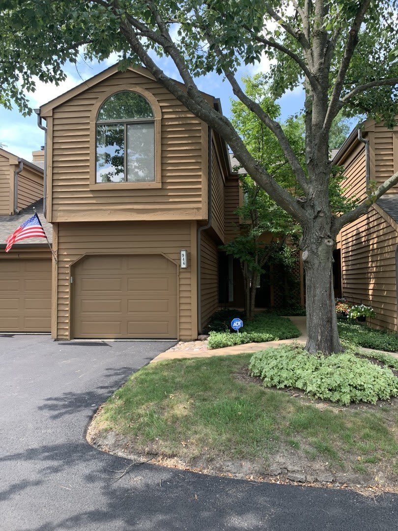 946 Shoreline Road – photo 1