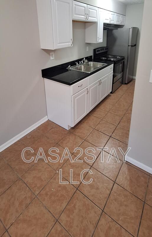 678 Knox Blvd – photo 1 of 7