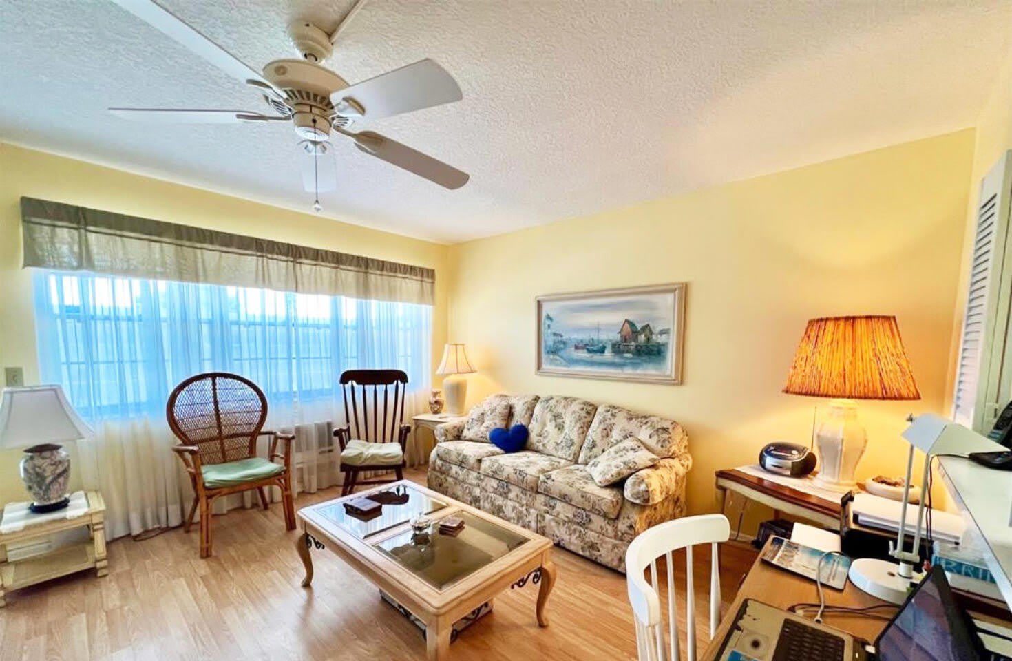 39 Harwood B – photo 1