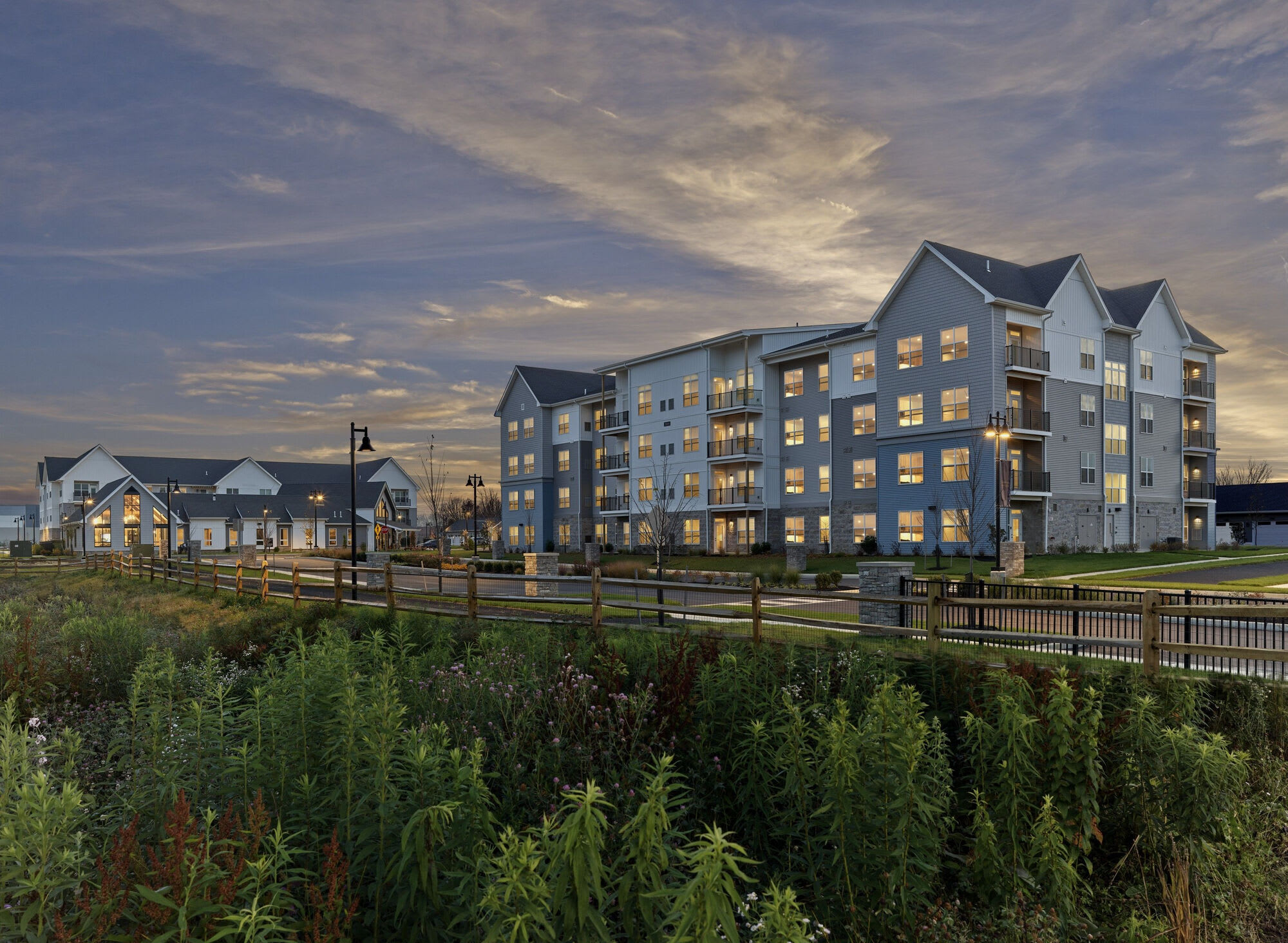 J Centra Burlington – photo 1