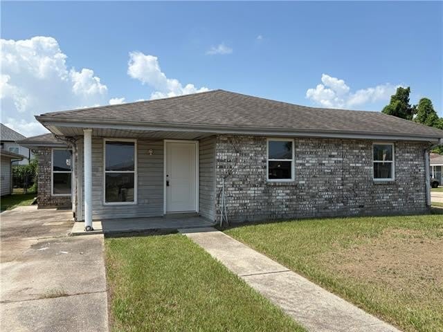 9012 AMOUR Drive – photo 1 of 6