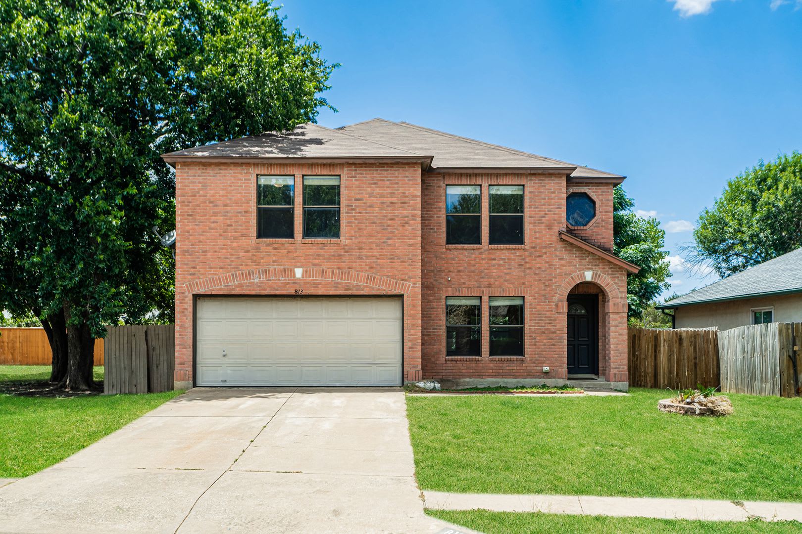 Beautiful two story home – photo 1