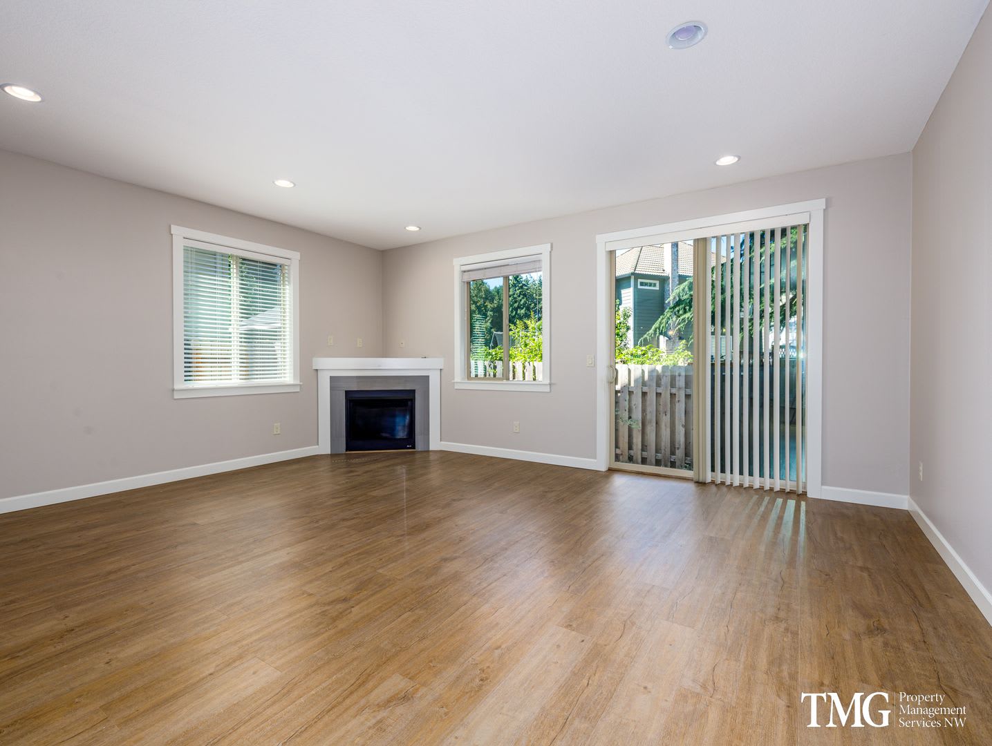 Pre-Leasing 3 Bedroom Townhome W/Garage – photo 1 of 10