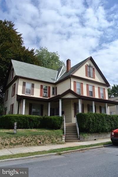 409 S HIGH Street – photo 1 of 15