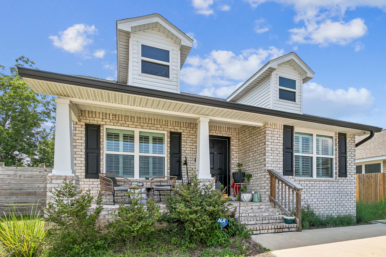 The Perfect Place to Call Home – Spacious & Move-In Ready – photo 1