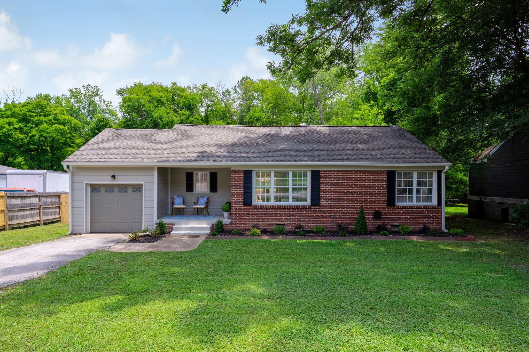 419 Osborne Drive – photo 1 of 32