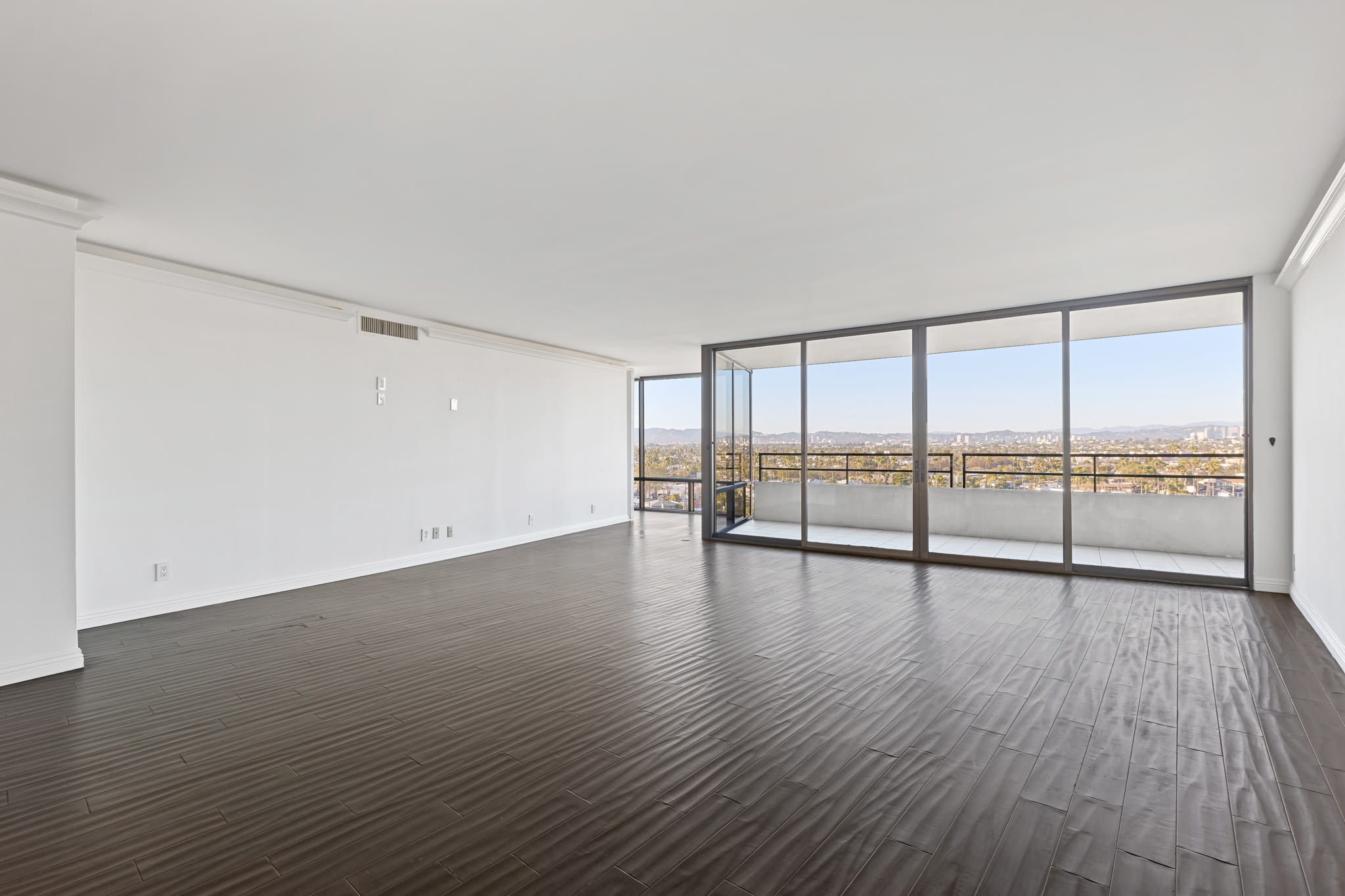 4316 Marina City Drive – photo 1 of 27