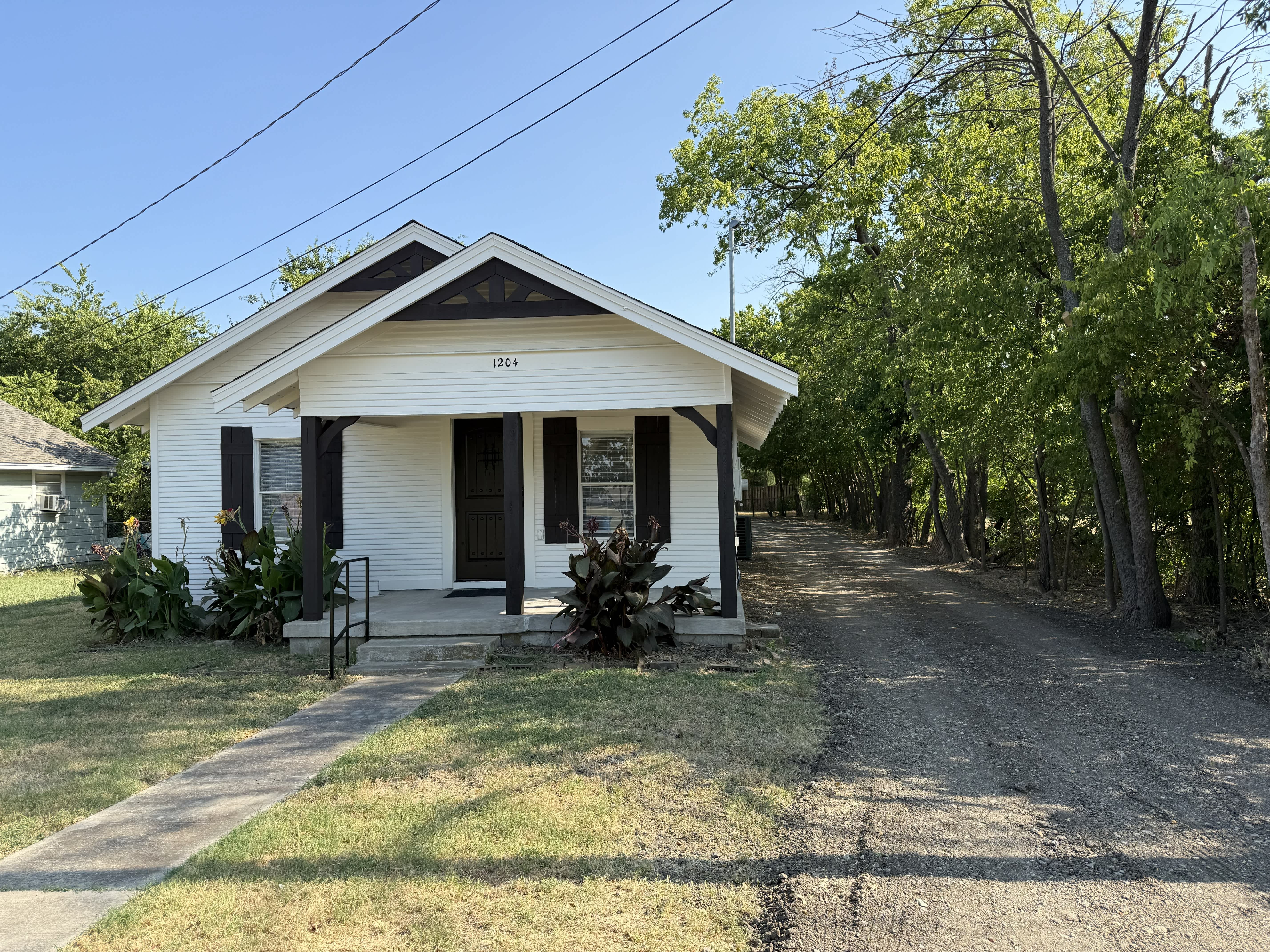 1204 Elm Street – photo 1 of 26