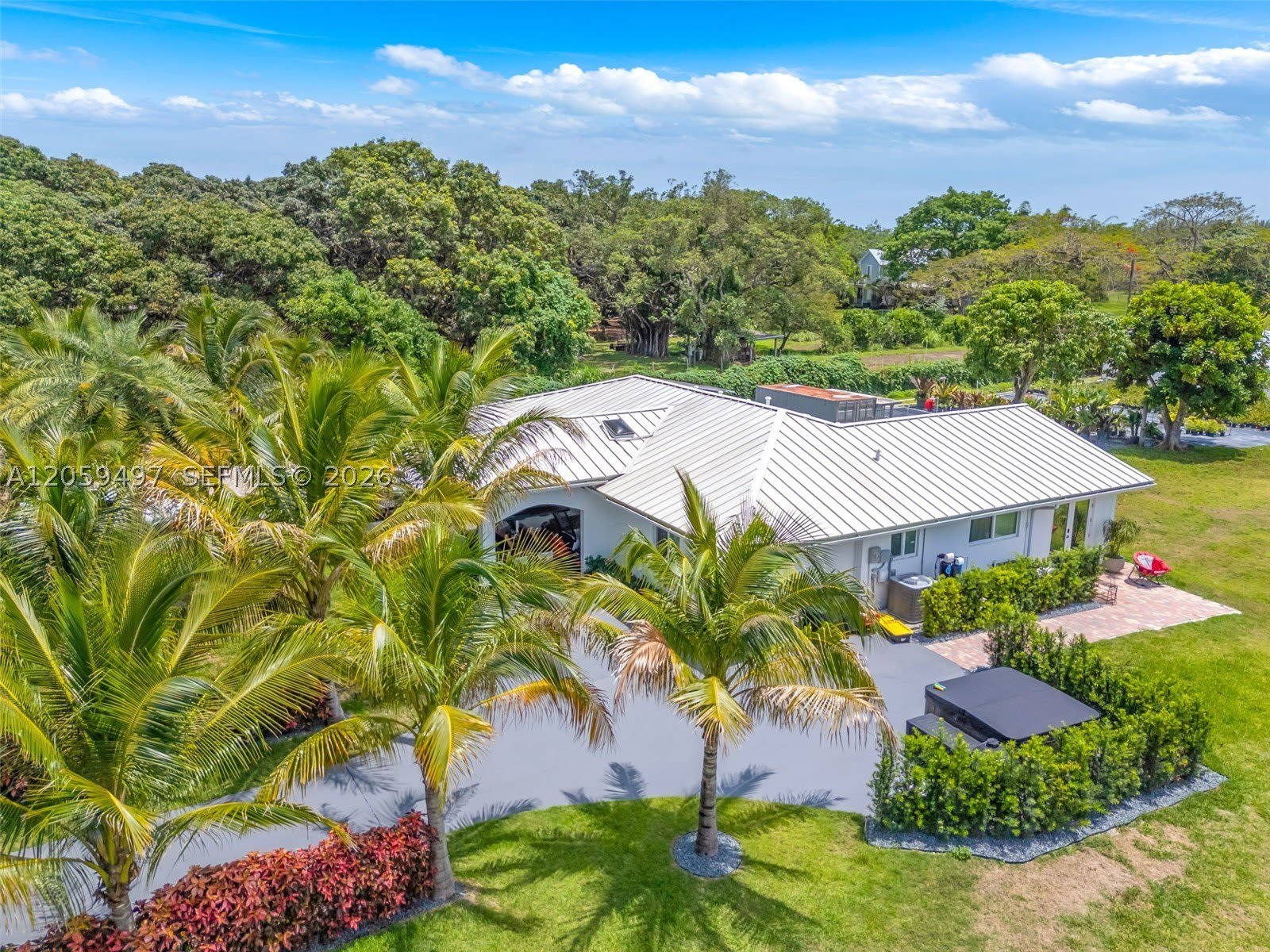 13770 SW 192nd St – photo 1