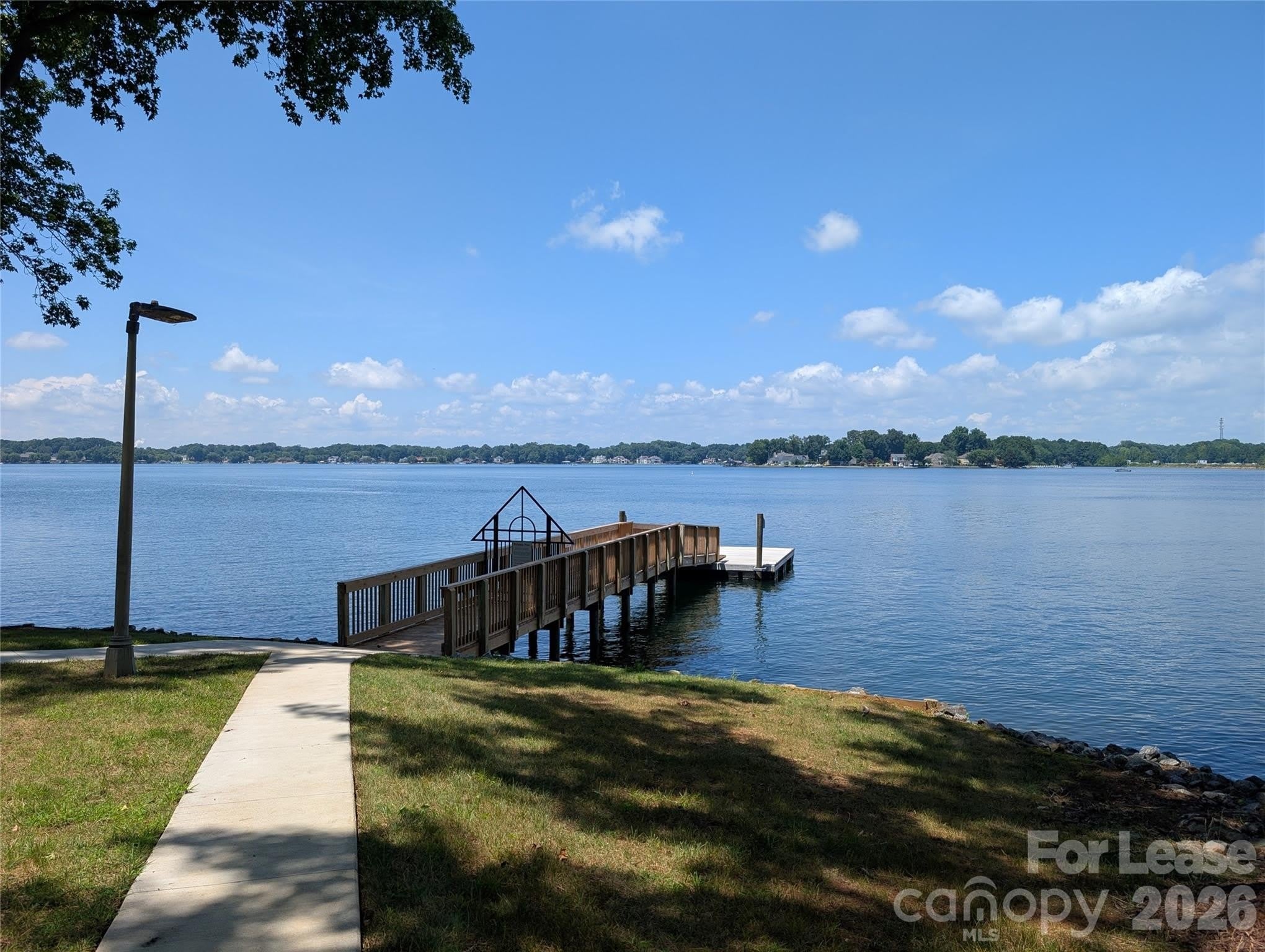 350 Northwest Drive – photo 1 of 25