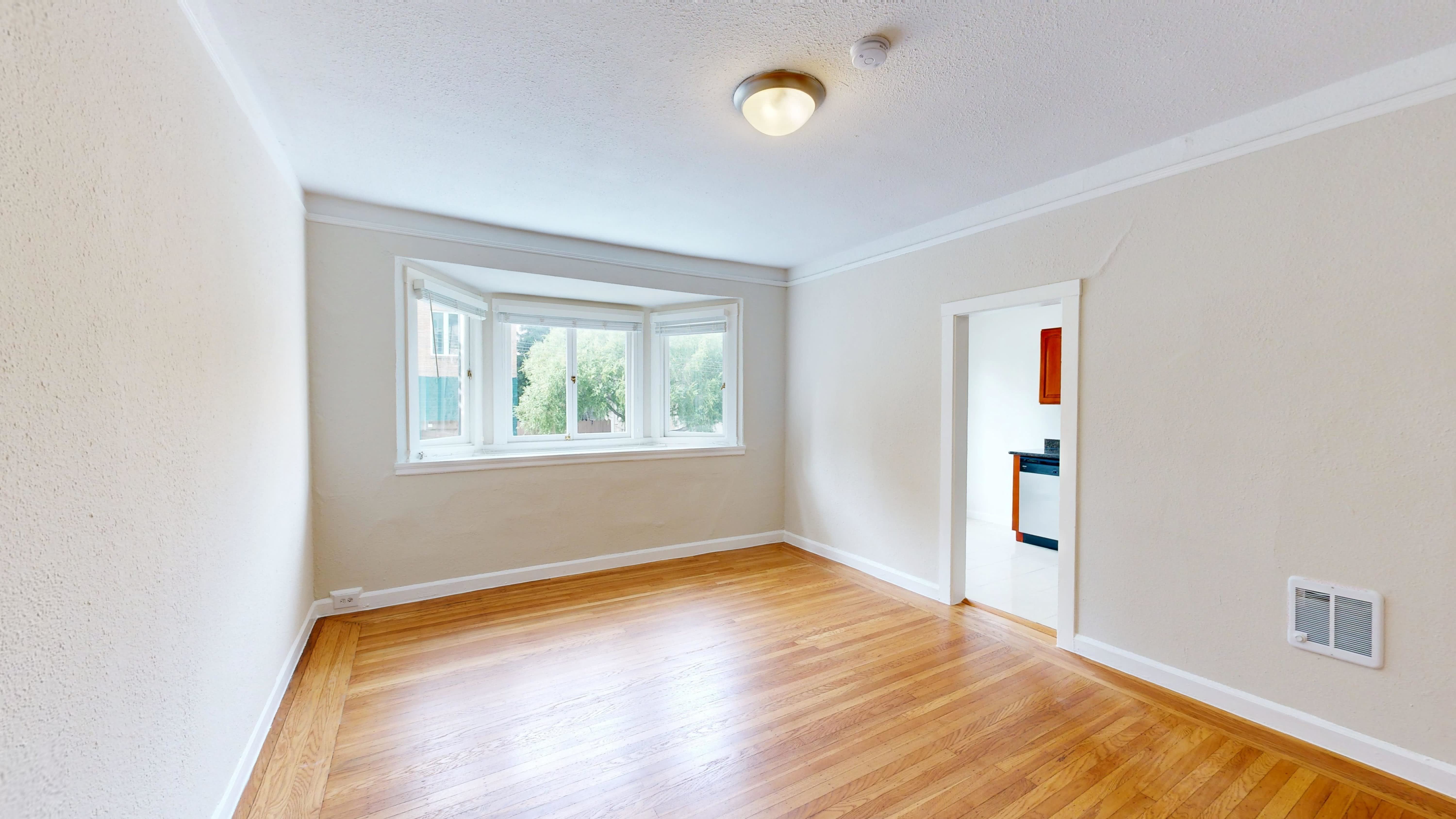 520 Buchanan Street – photo 1