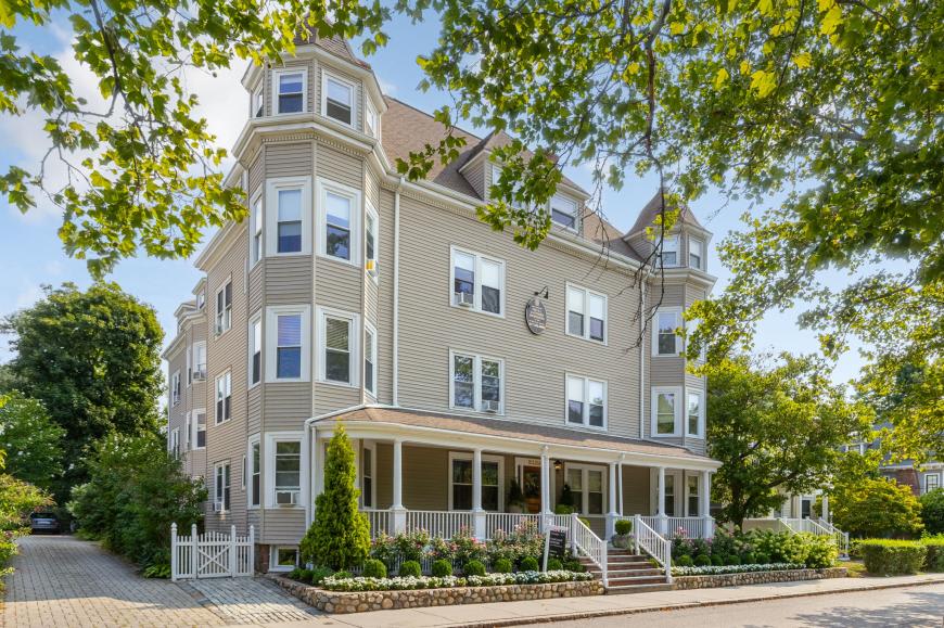 173 Davis – photo 1