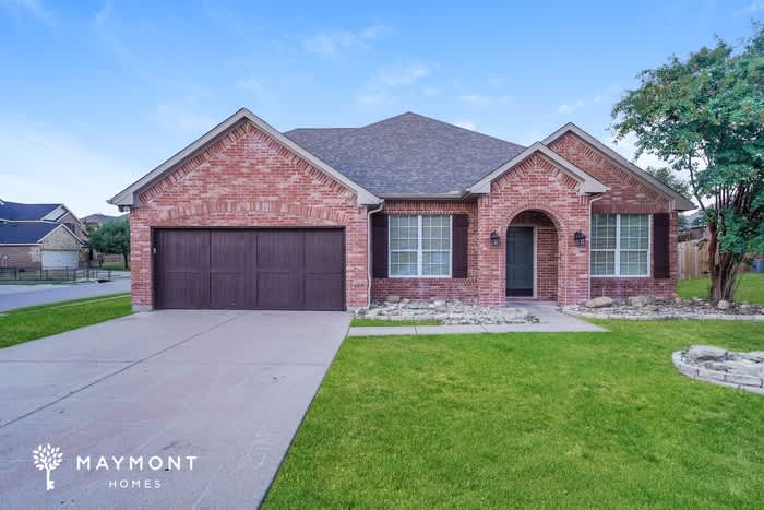 1658 Stetson Drive – photo 1 of 215