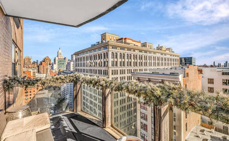 60 East 8th Street – photo 1