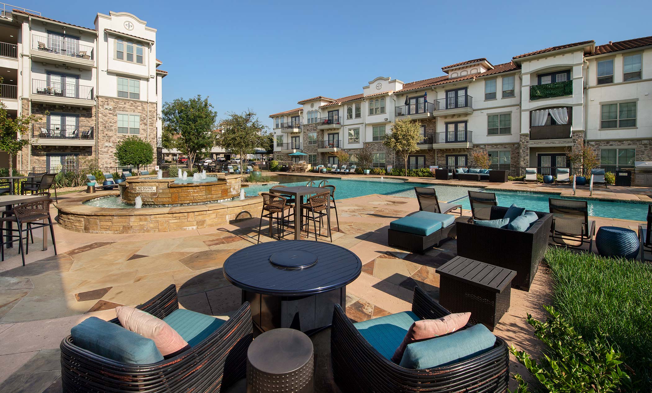 Villaggio Apartments – photo 1 of 41