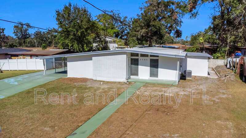3504 East Knollwood Street – photo 1