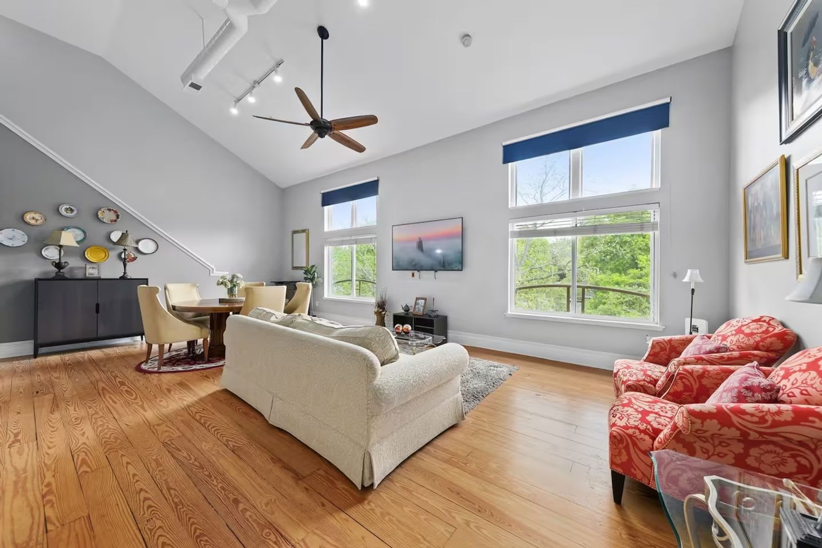 Rare Top-Floor Loft in Elizabeth with 22’ Ceilings, Gated Parking and Walkable Dining – photo 1