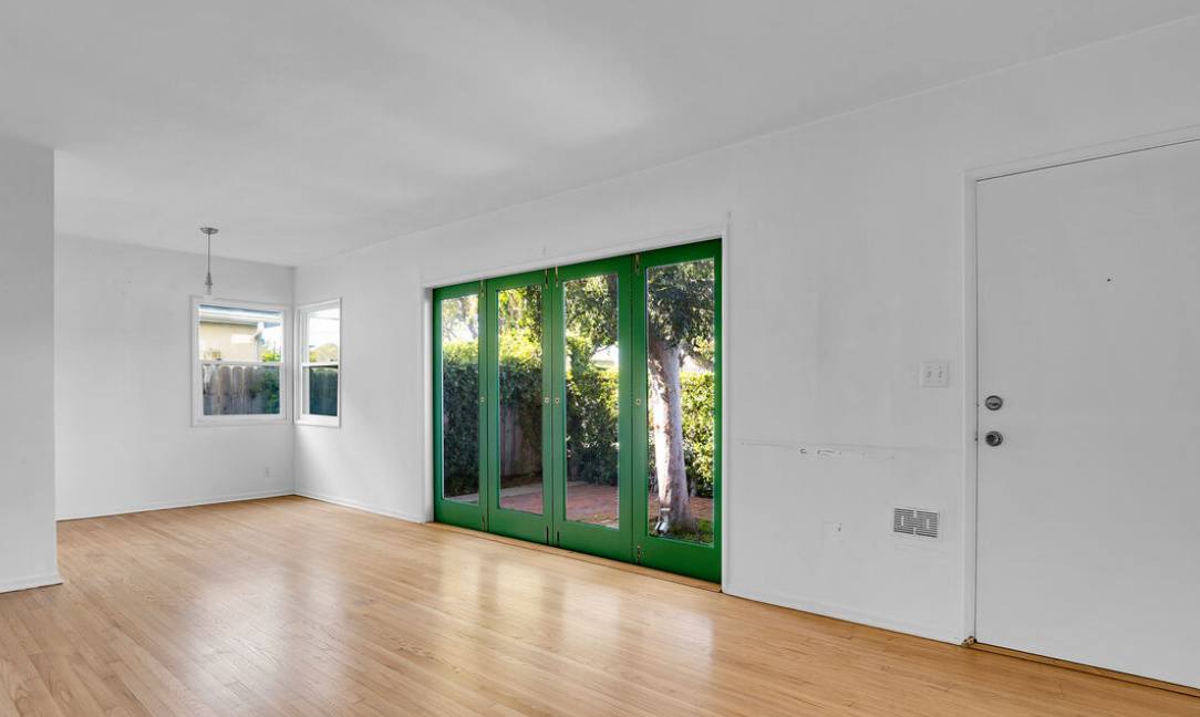2440 Arizona Ave – photo 1