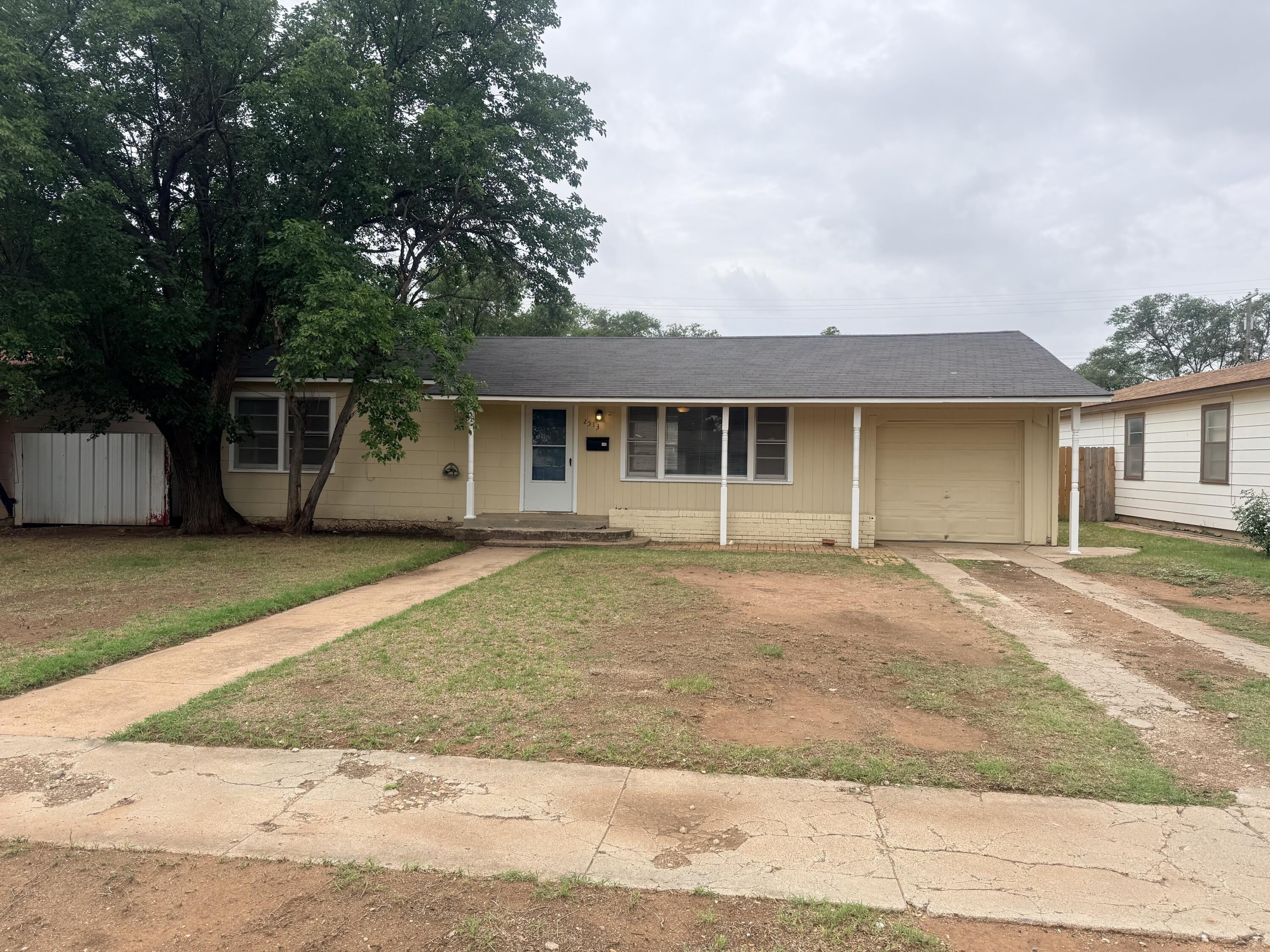 2513 43rd Street – photo 1
