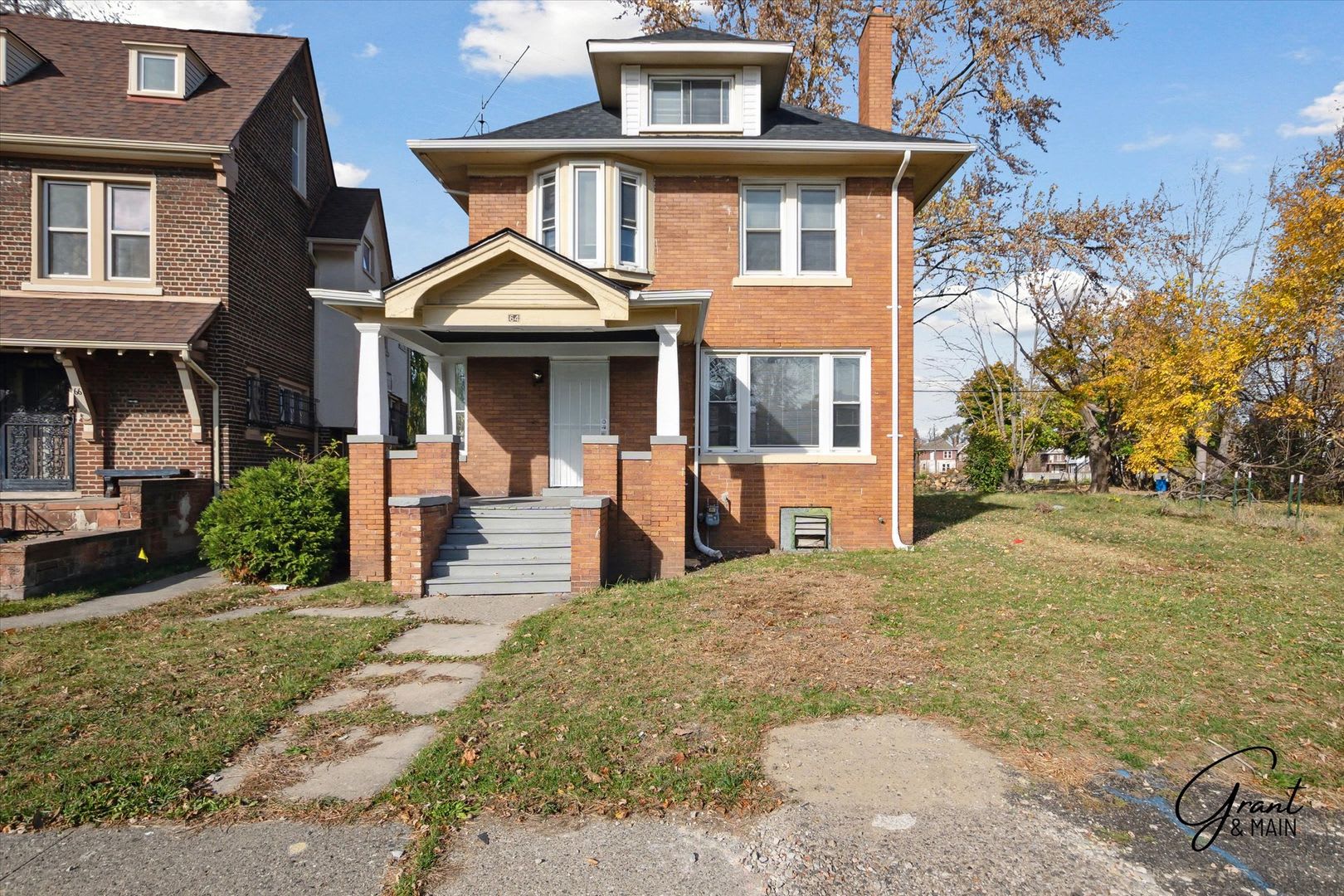 4 Bedroom Newly Renovated 1475 – photo 1 of 26