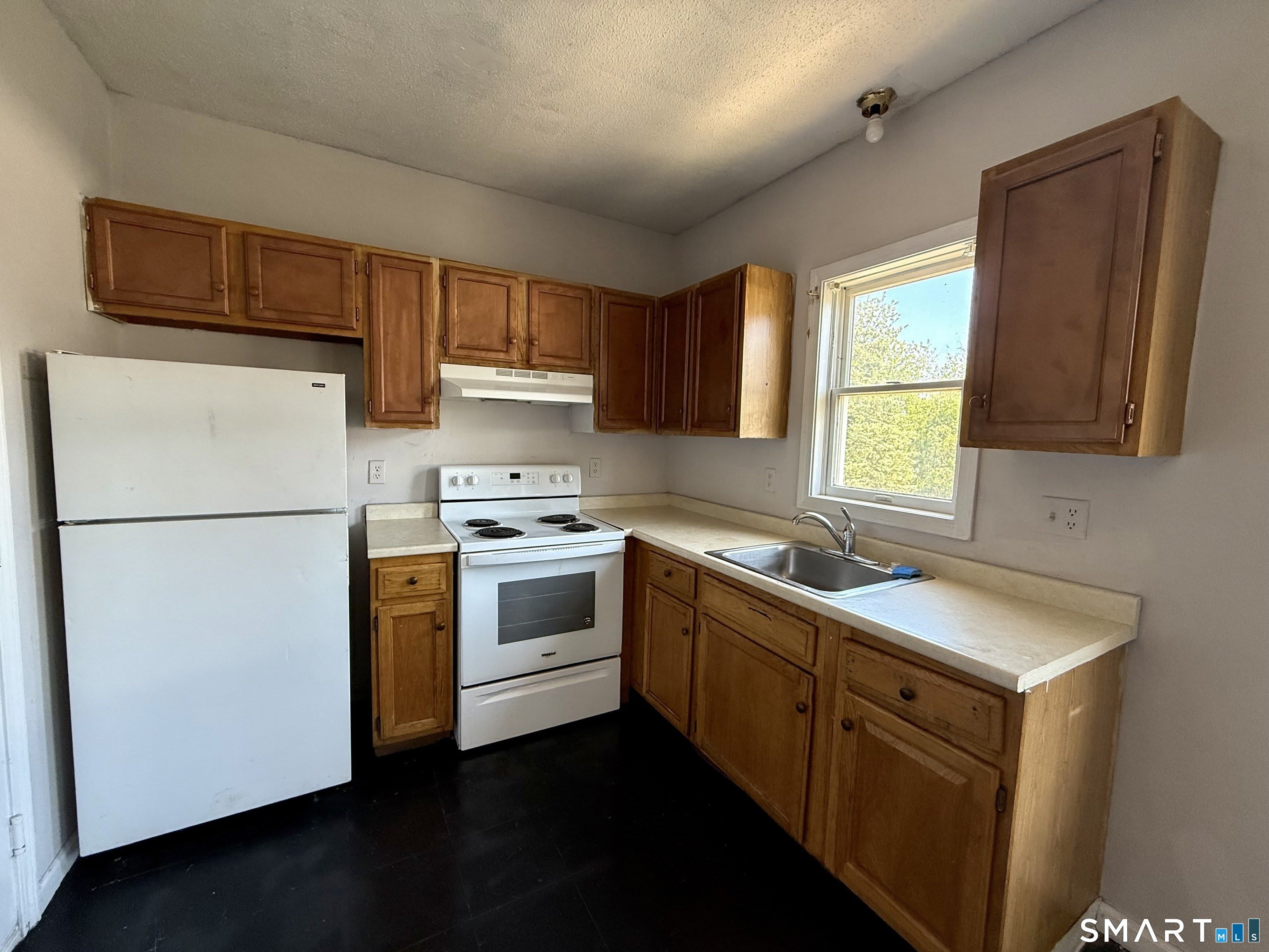 192 S Main Street – photo 1 of 2