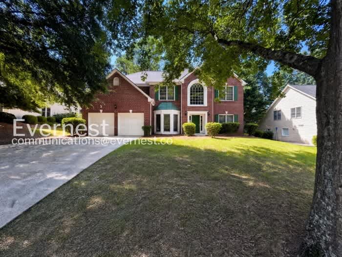 1095 Downyshire Drive – photo 1