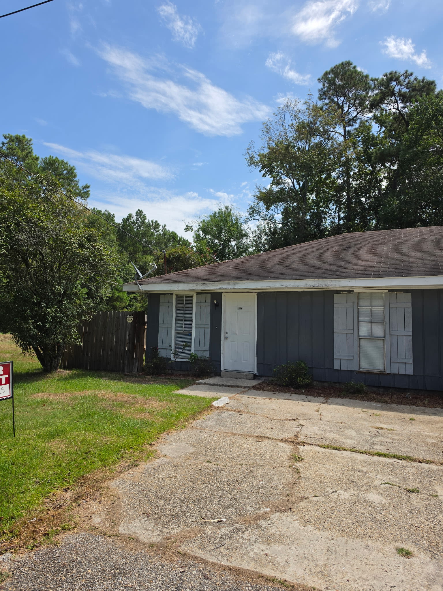 1428 Hickory Street – photo 1 of 10