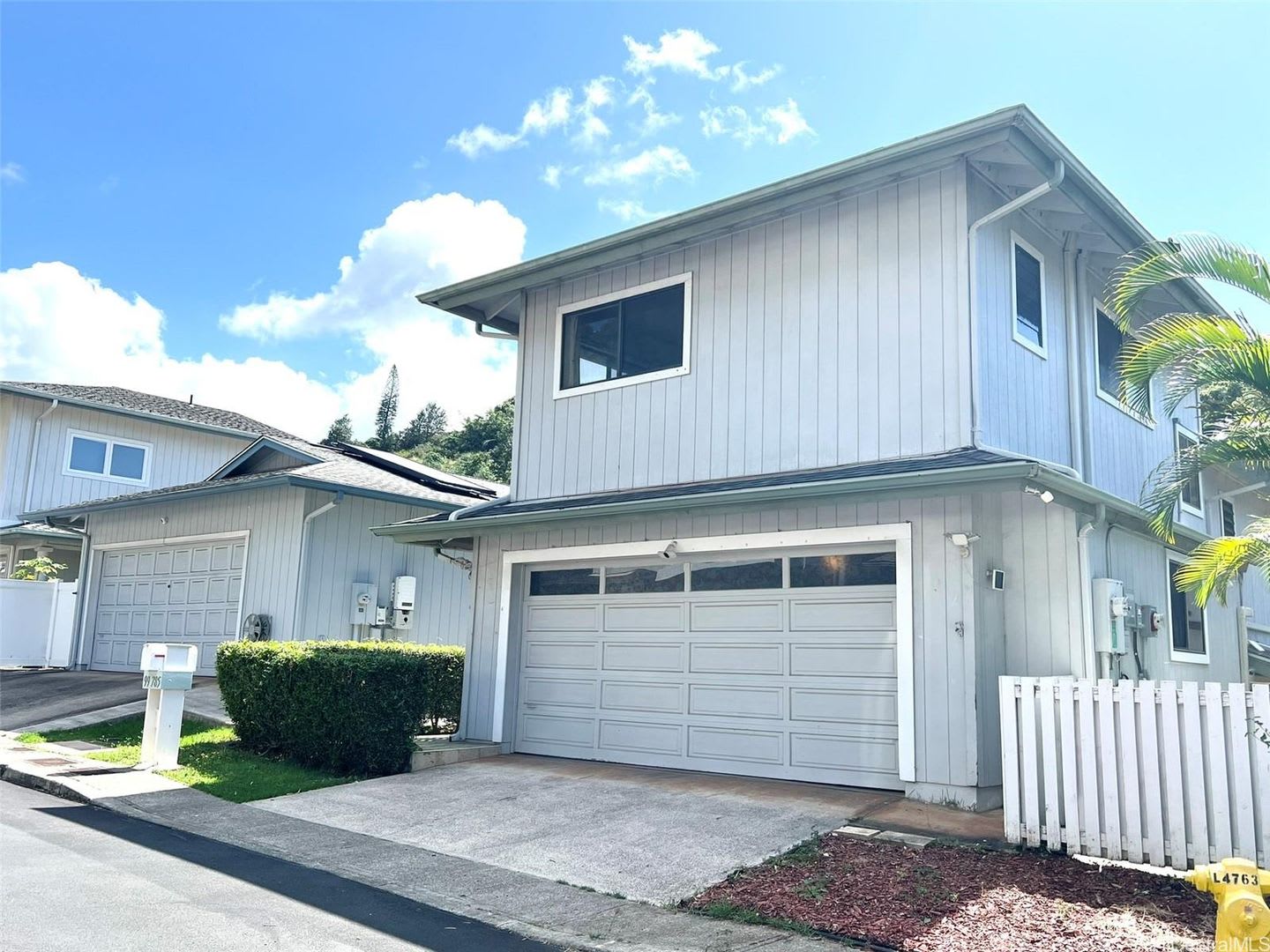 3br/2.5ba with garage, yard, solar panels in Aiea Heights! Pets Negotiable! – photo 1 of 18