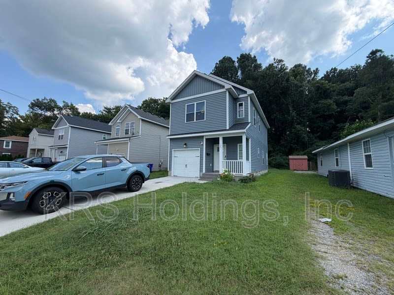 125 Charlotte – photo 1