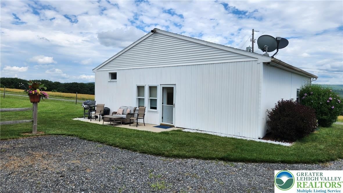 185 Ridge Cup Road – photo 1 of 20