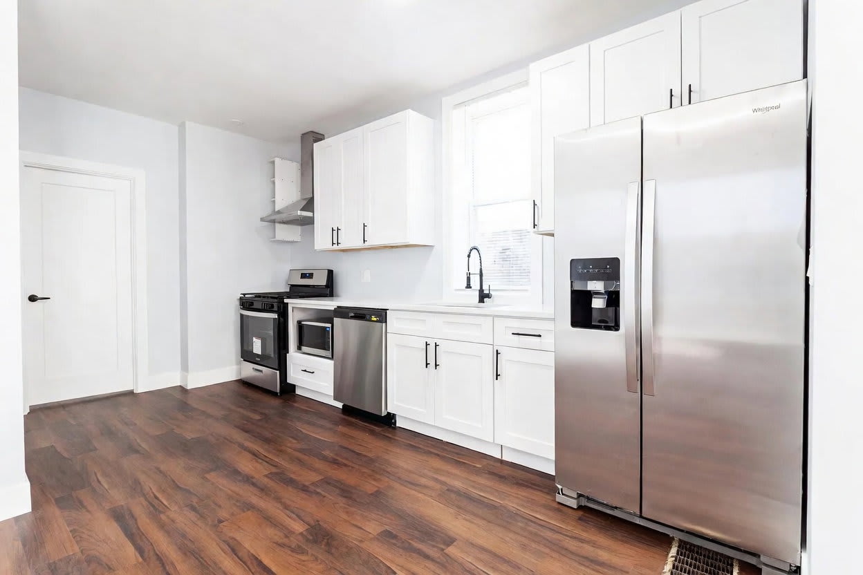 932 North Richmond Street – photo 1