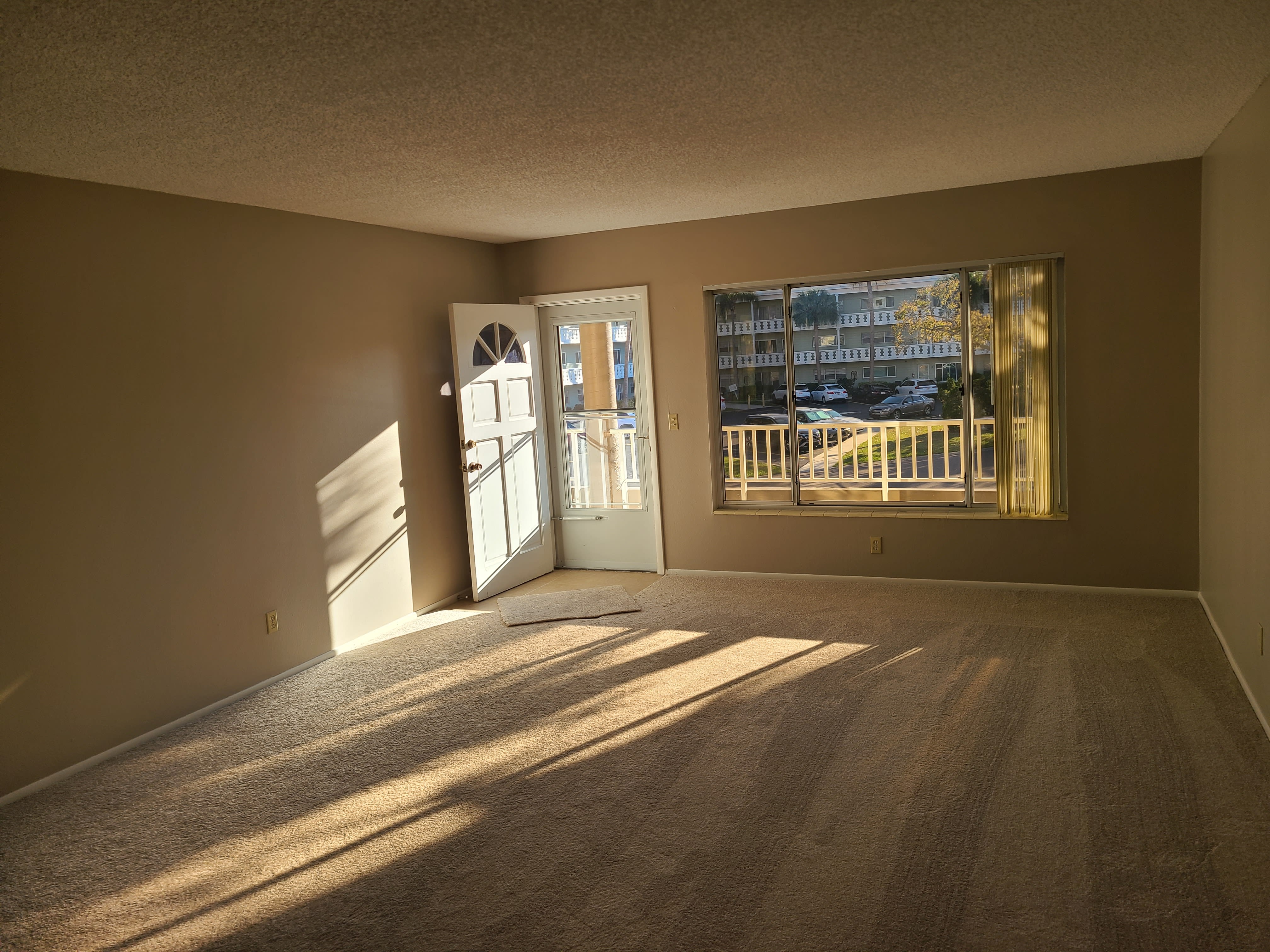 2402 Ecuadorian Way – photo 1