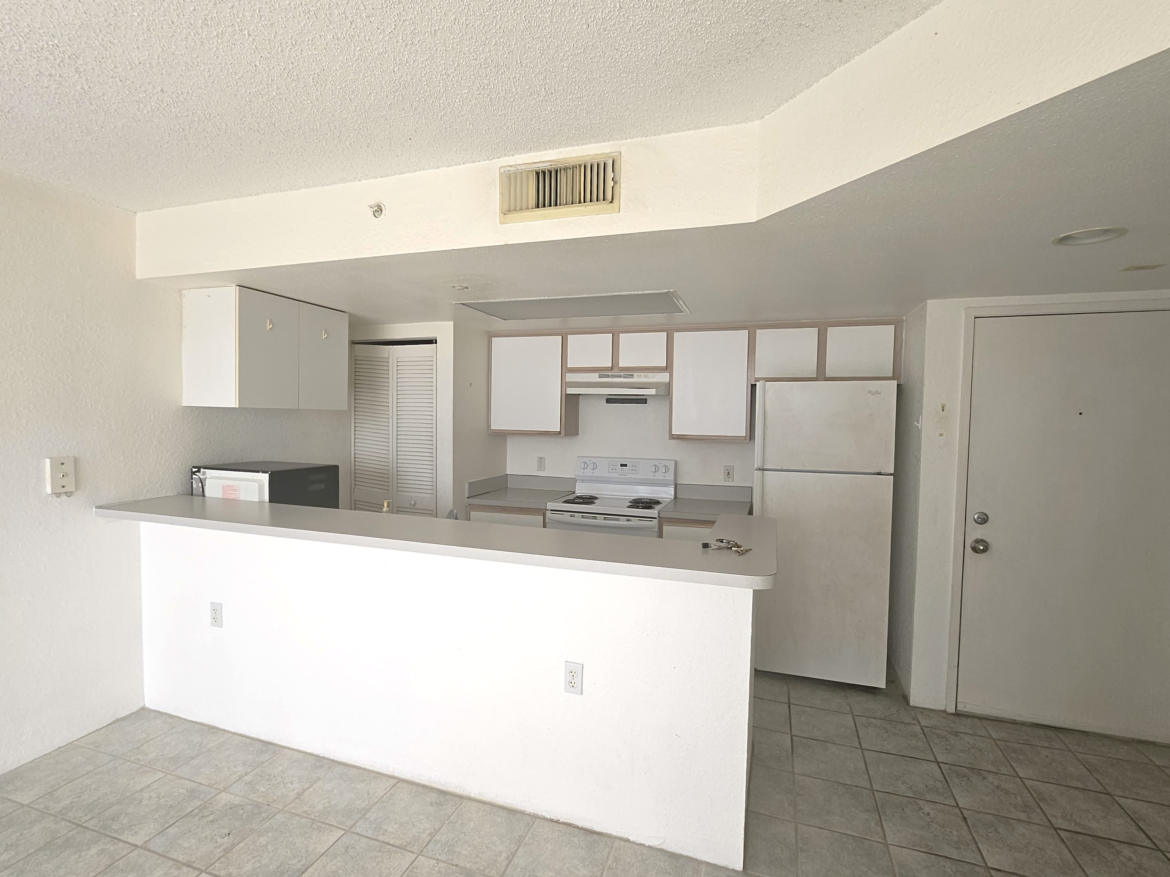 3635 Seaside Dr – photo 1 of 12