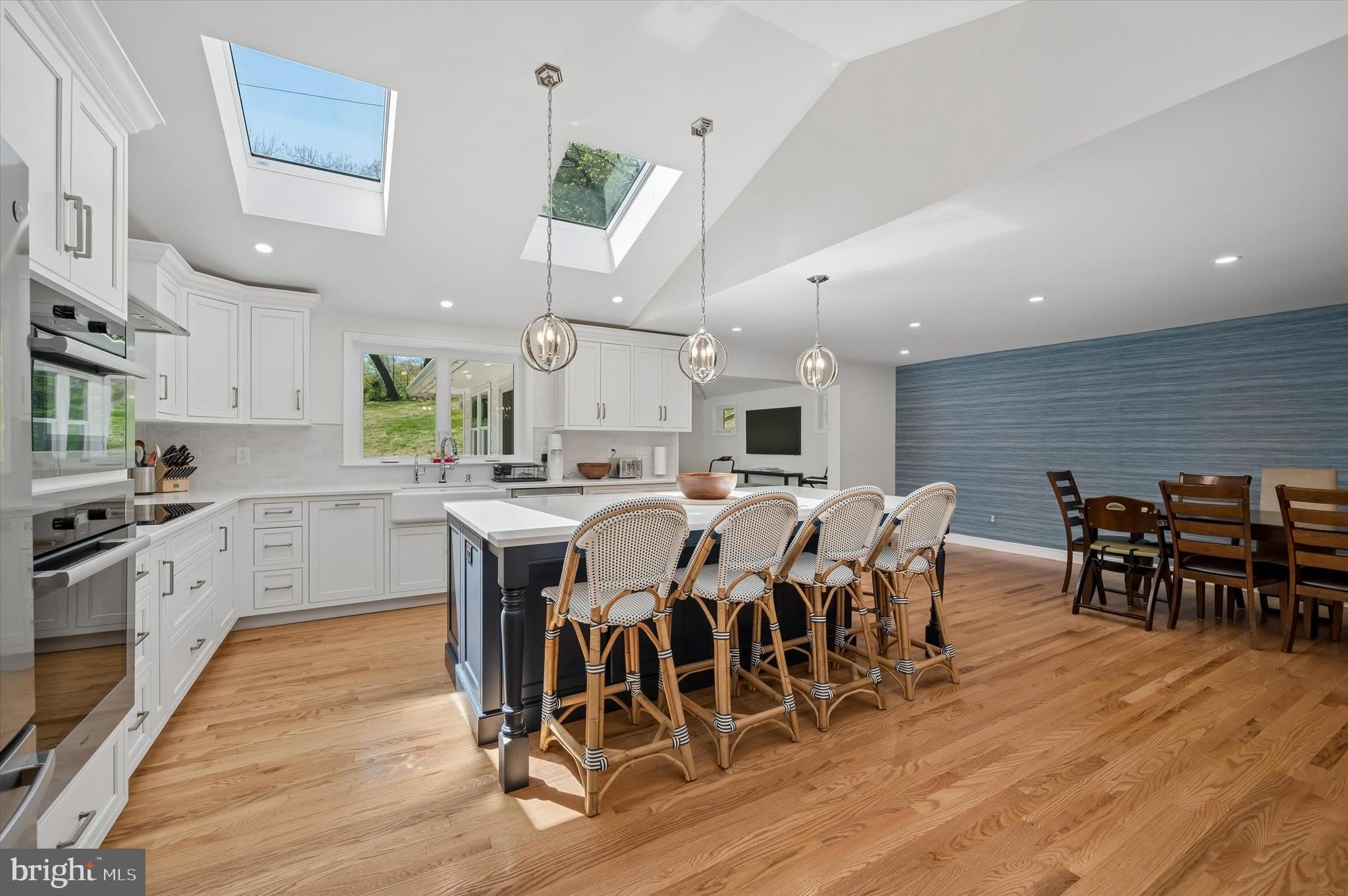 774 ROBINHOOD Road – photo 1 of 28