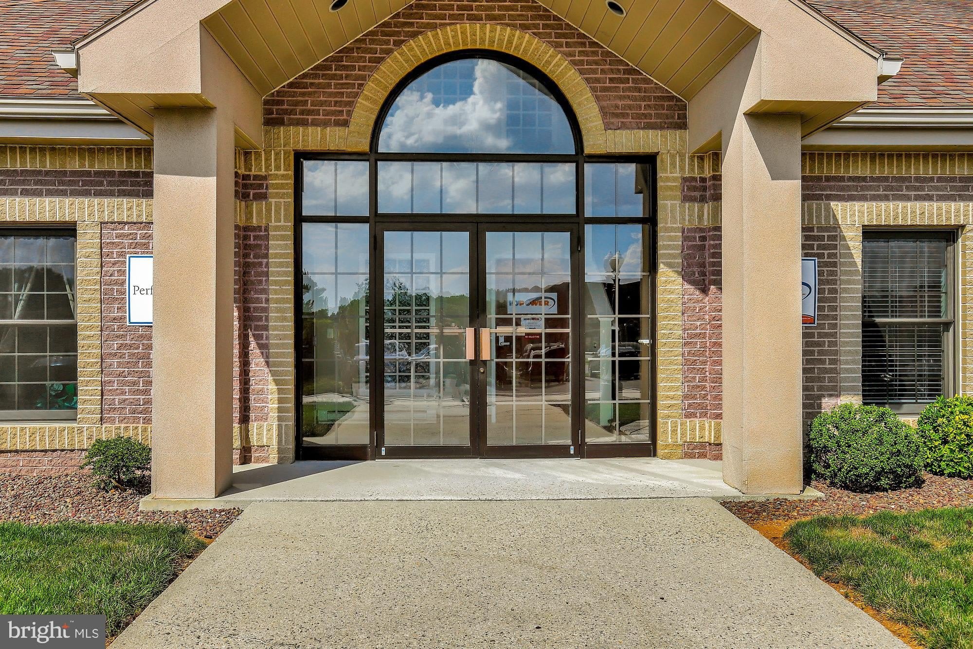 417 PHOENIX DR OFFICES – photo 1 of 17