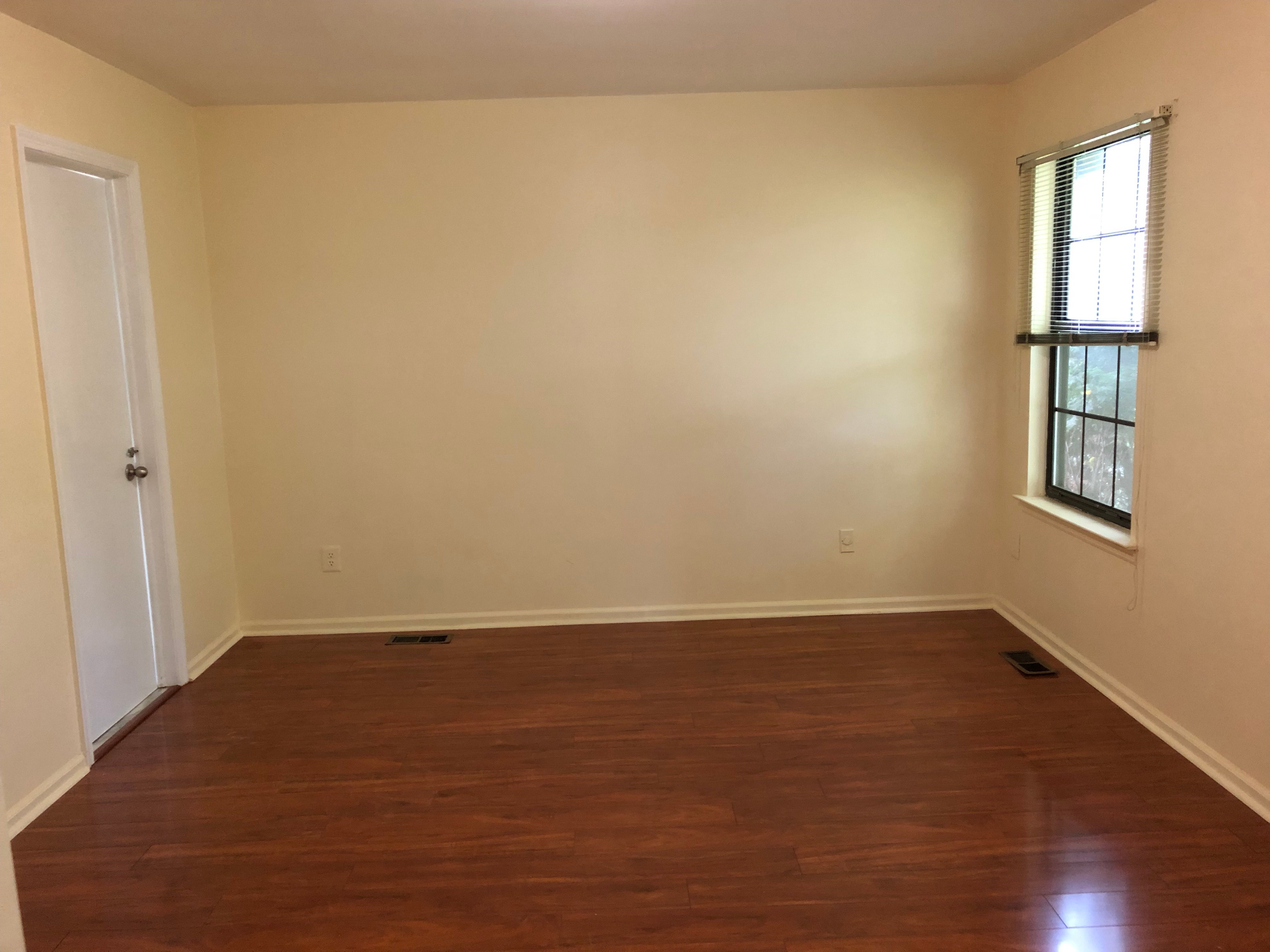 403 Maplecrest Road – photo 1