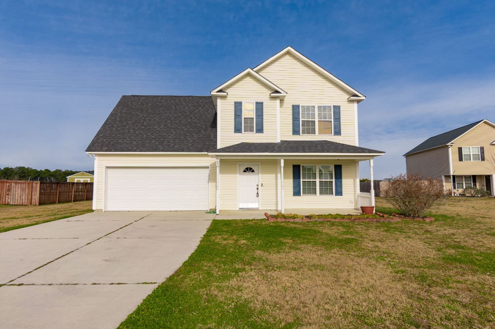 3 Bedroom Home w/ Bonus In Richlands! – photo 1