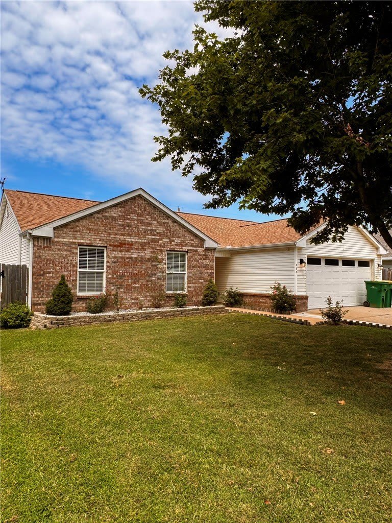 659 Frances Drive – photo 1