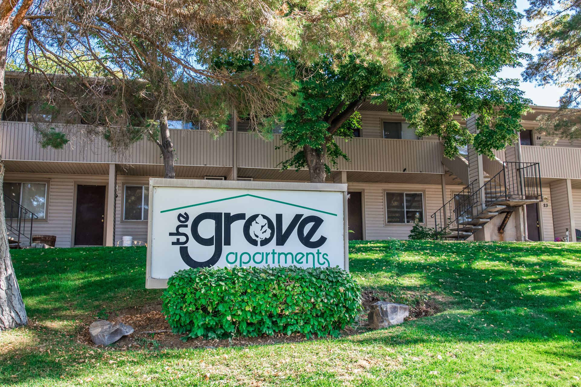 Grove – photo 1