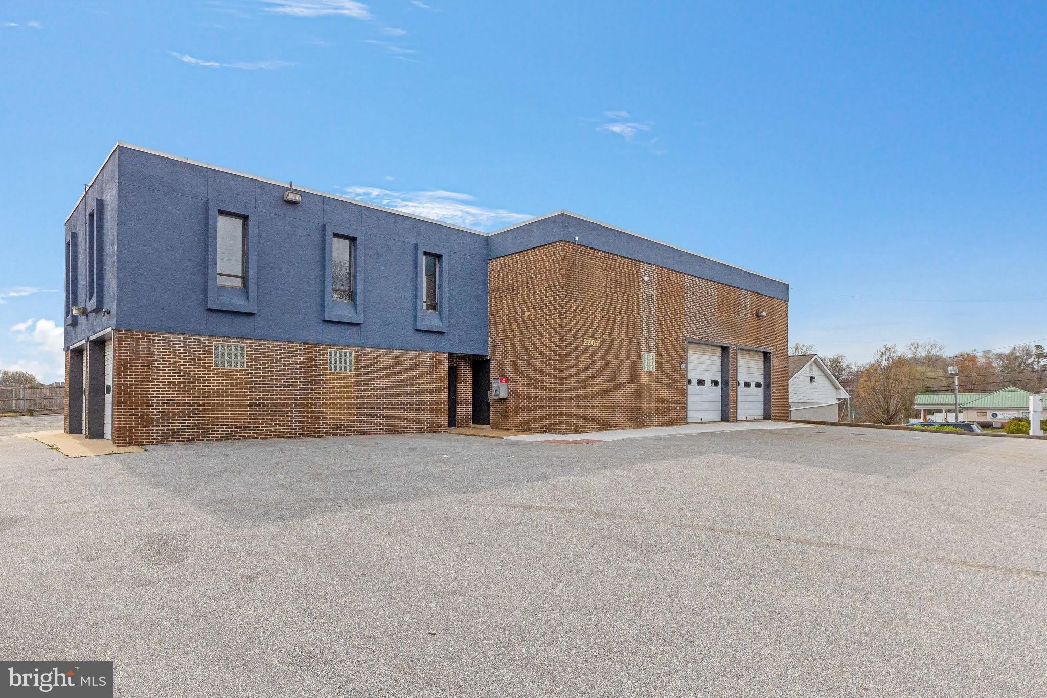 2207 SAINT JAMES CHURCH Road – photo 1