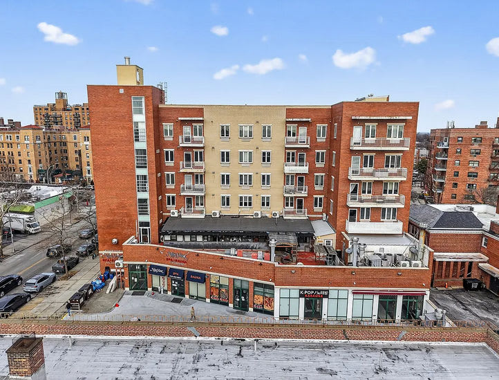 14906 Northern Blvd – photo 1