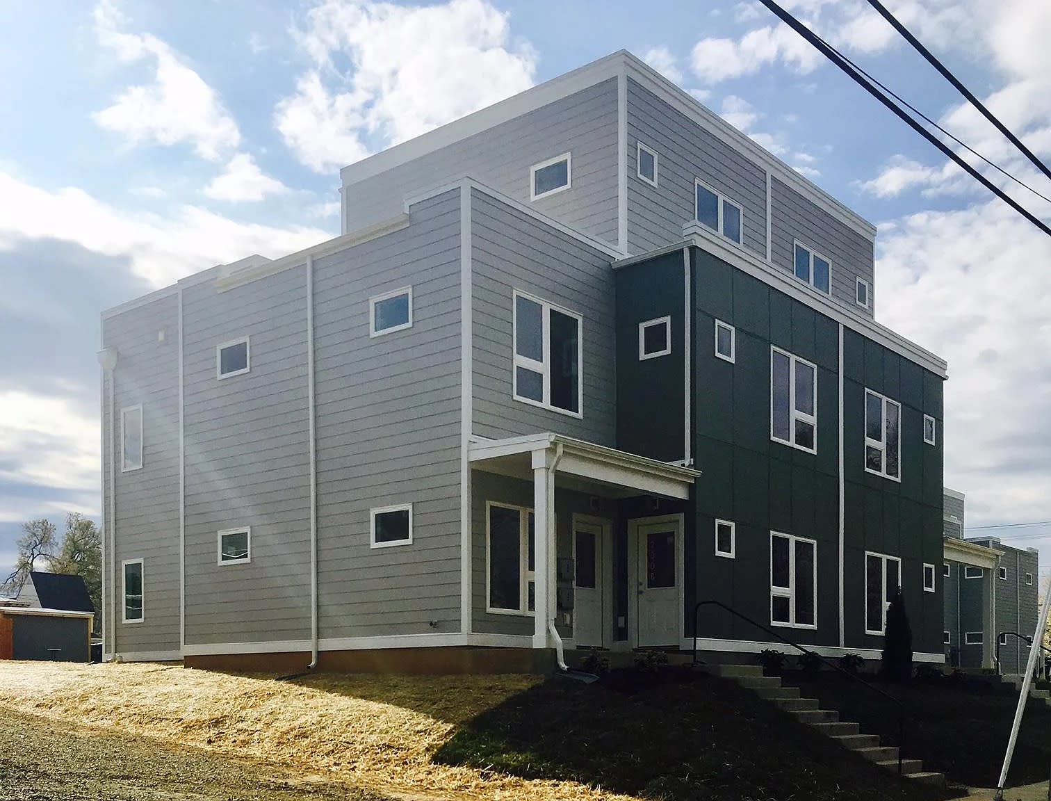200 W 11th St – photo 1