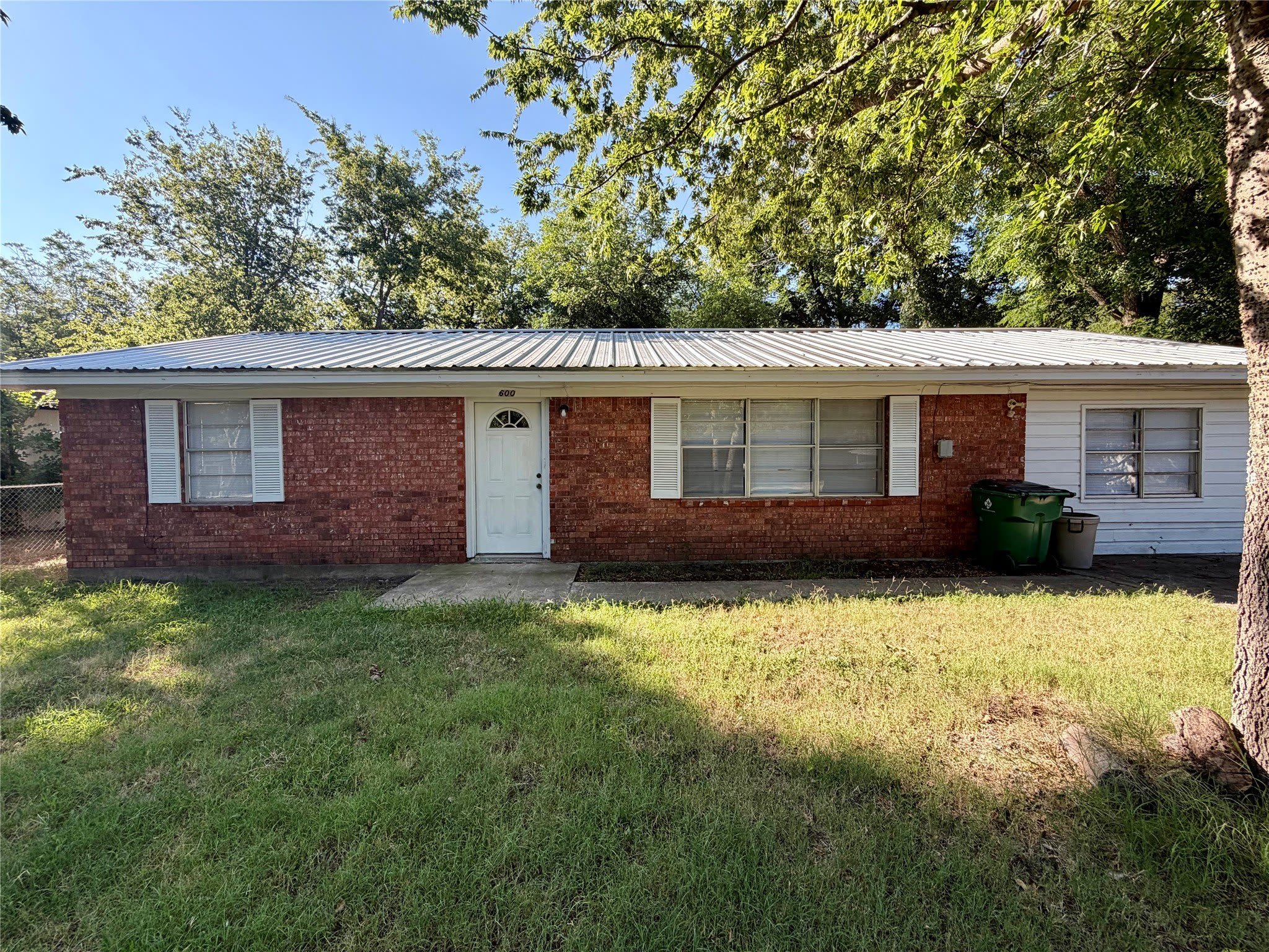 600 W Minnie Street – photo 1