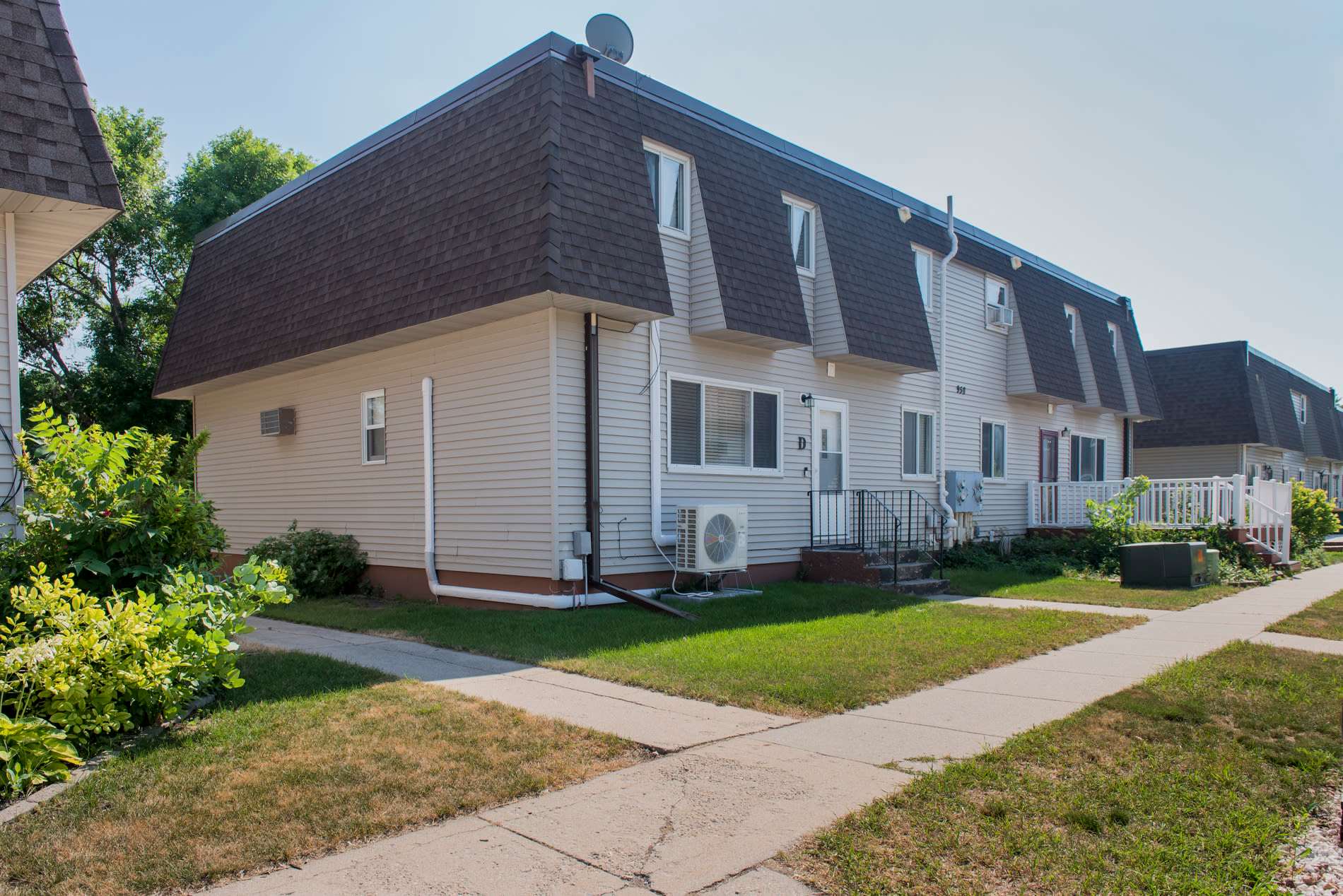 950 5th Ave W – photo 1