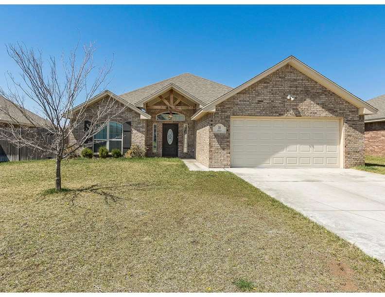 10 Nicci Lane – photo 1 of 21