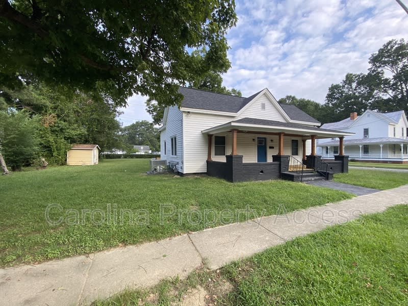 309 North Webb Street – photo 1 of 10