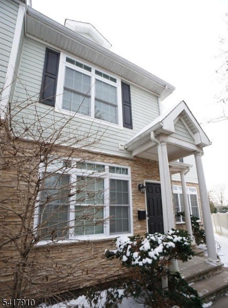 1299 Saint Georges Ave – photo 1 of 61